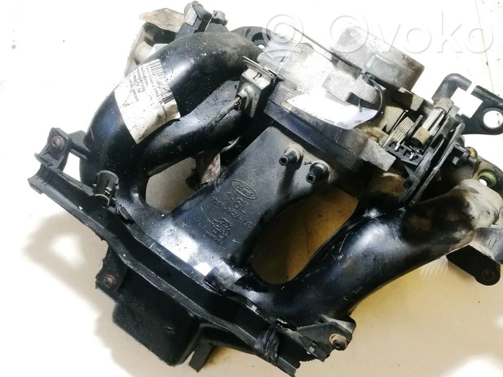 Ford Mondeo MK I Colector de admisión 