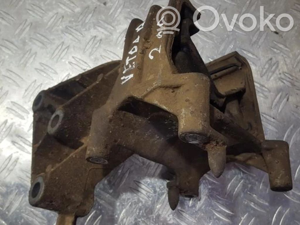 Engine mount bracket   74266302,74266302,74266302,74266302
