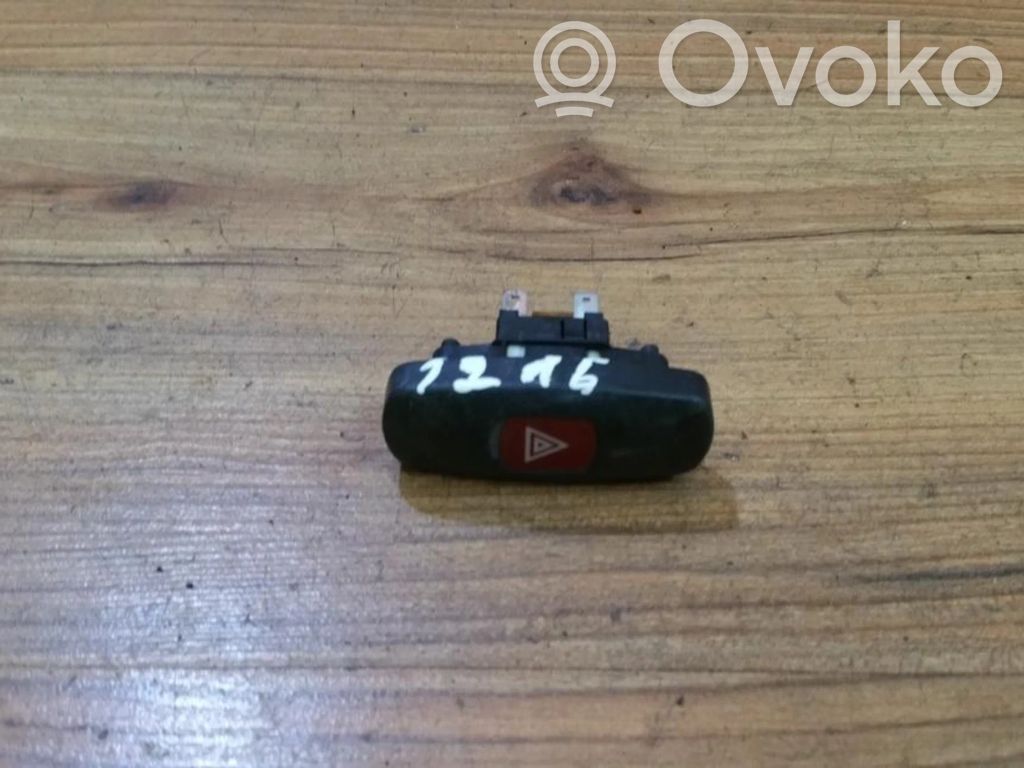 Comutator lumini pericol   A223,A223