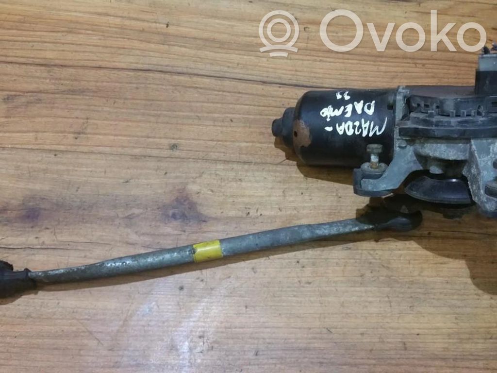Wischergestänge Wischermotor vorne
