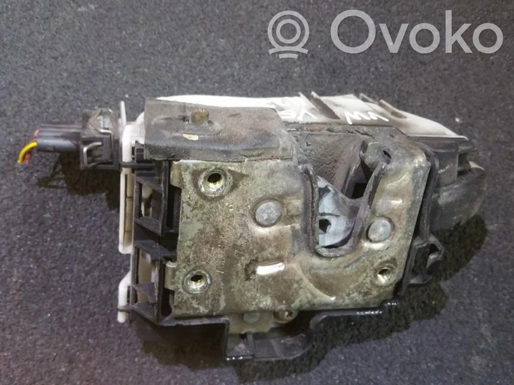 Volkswagen Vento Serratura portiera posteriore