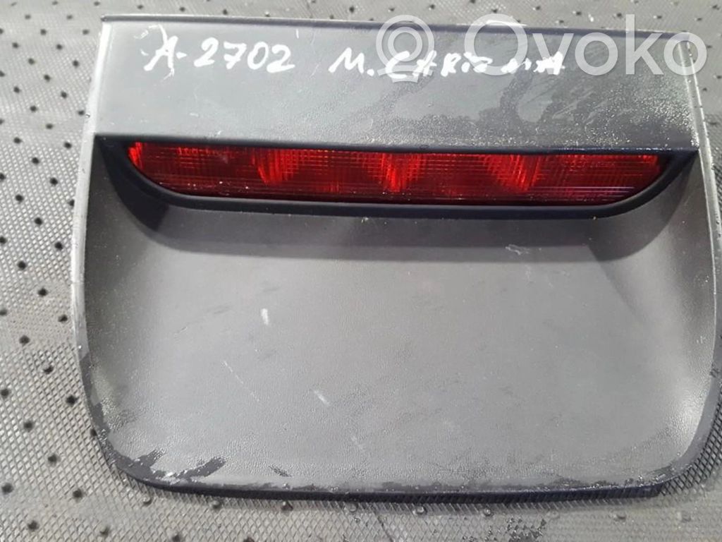 Mitsubishi Carisma Kolmas/lisäjarruvalo 
