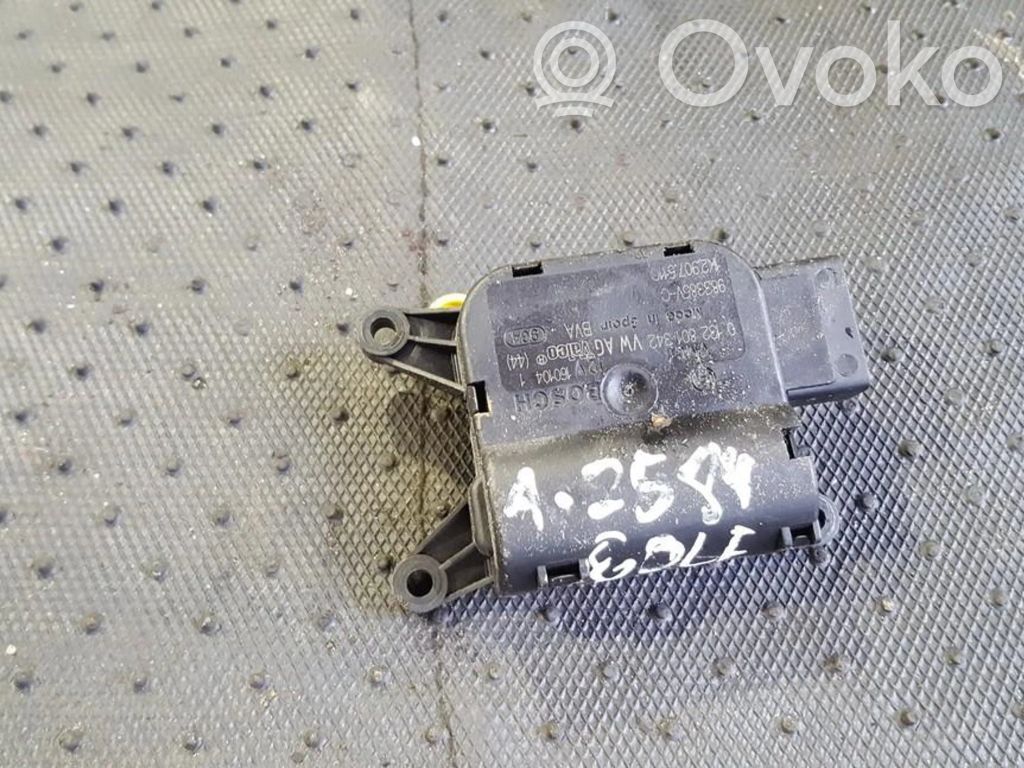 Volkswagen Golf V Motor/actuator clapetă aer 