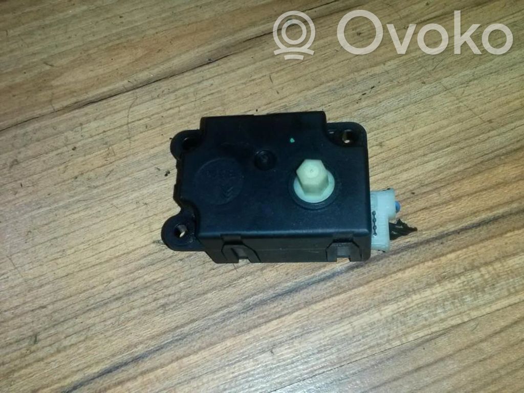 Citroen Xsara Picasso Motor/activador trampilla de calefacción 