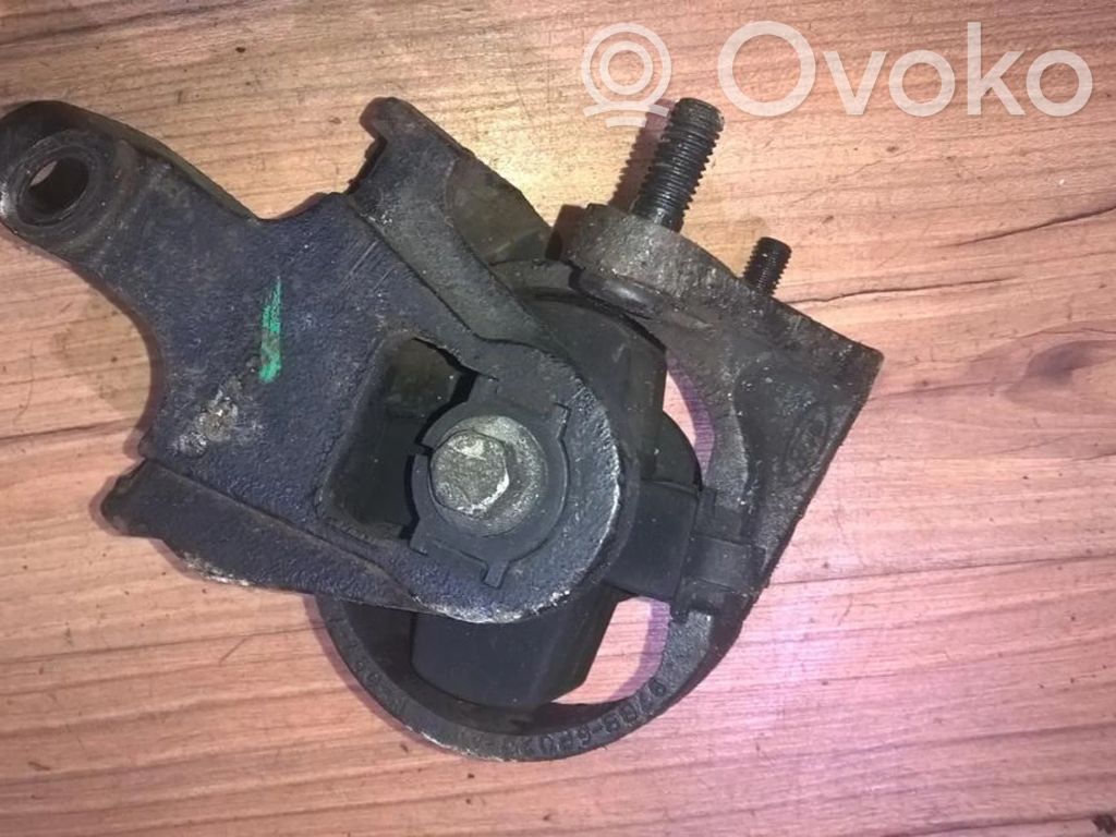 Ford Mondeo MK II Engine mount bracket 