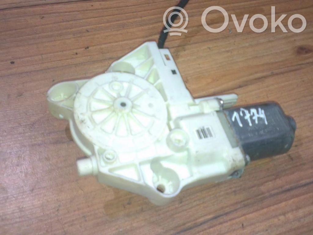 Ford Focus Motorino alzacristalli della portiera anteriore