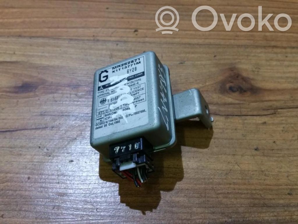 Moduł / Sterownik immobilizera   MR252871,X1T13771M,6Y28,MR252871,X1T13771M