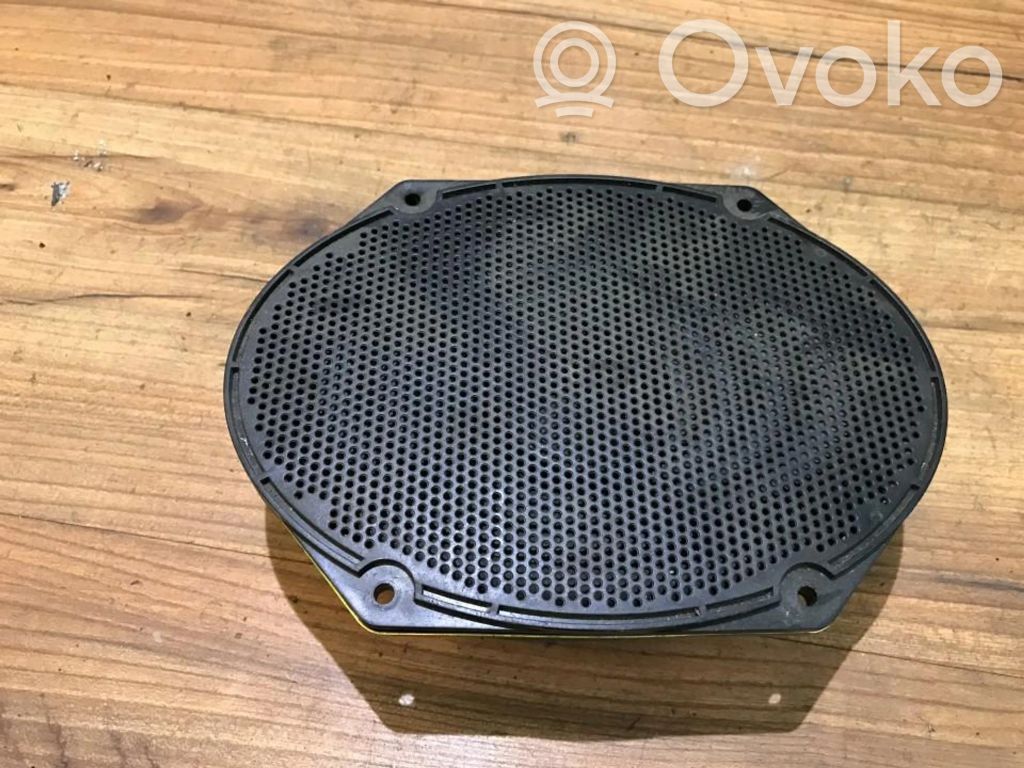 Ford Fiesta Difuzor ușă față 