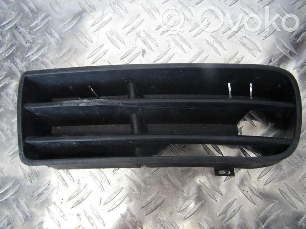 Volkswagen Golf IV Grilă inferioară bară față 