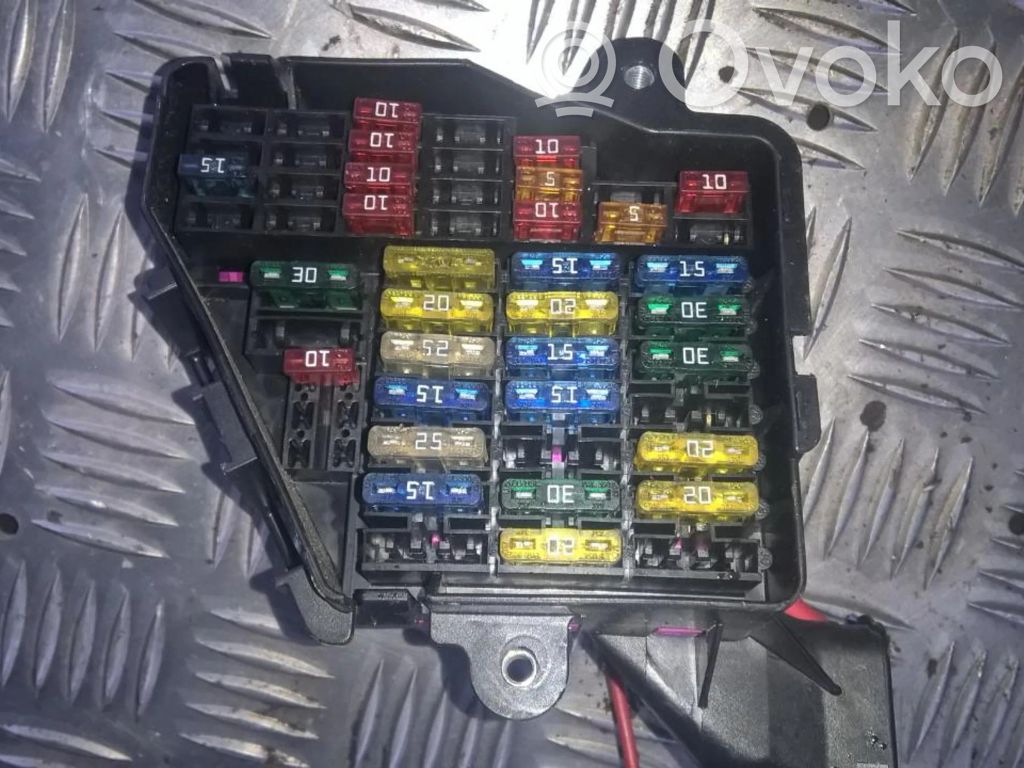 Audi A4 S4 B6 8E 8H Set scatola dei fusibili 