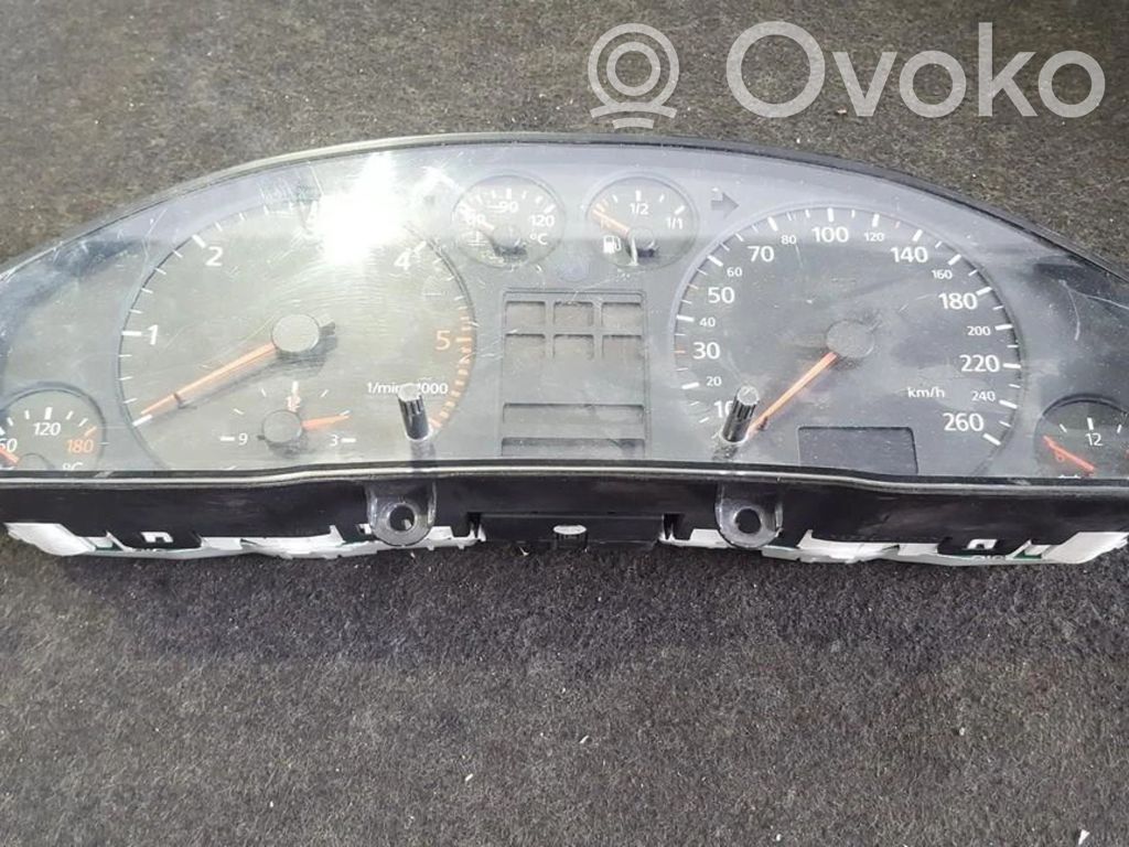 Audi A6 S6 C5 4B Tachimetro (quadro strumenti) 