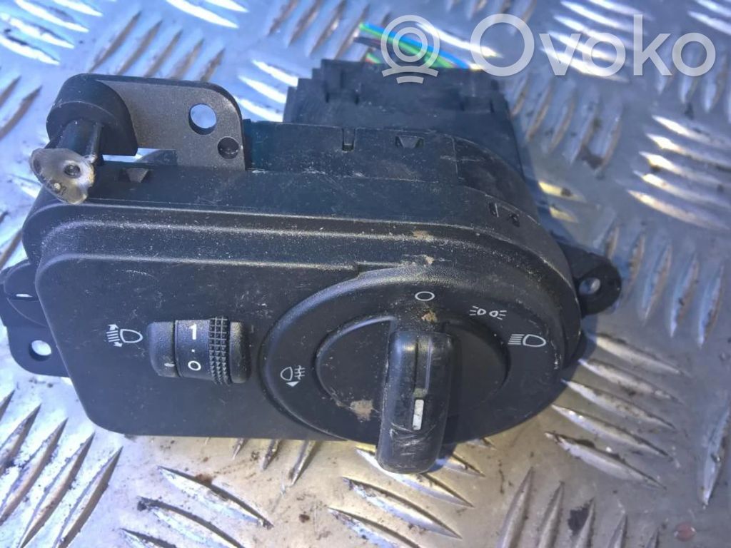 Ford Fiesta Light switch 