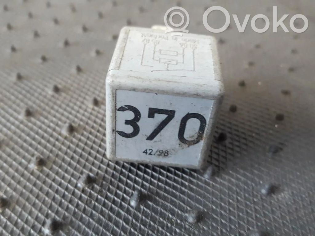Sonstige Relais   8D0951253,V23134J52X300,8D0951253,V23134J52X300