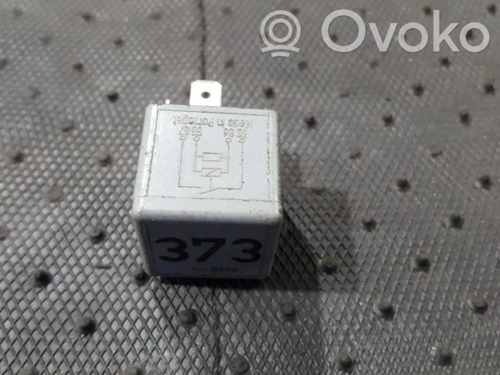 Audi A4 S4 B7 8E 8H Autres relais