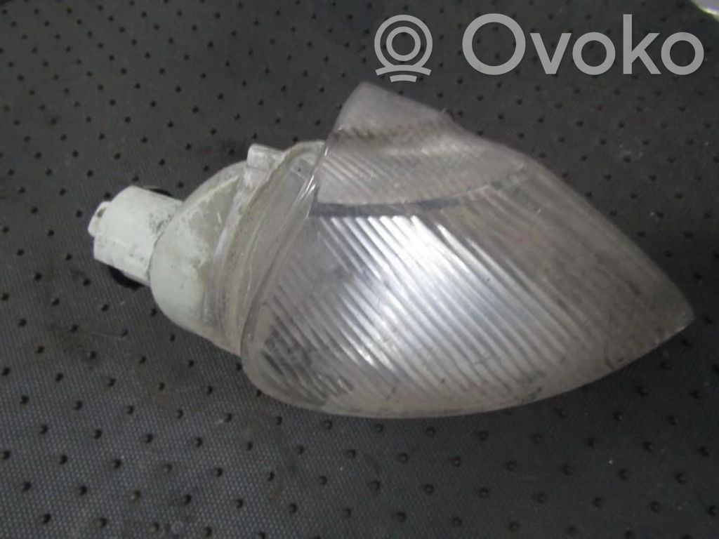 Renault Laguna I Kierunkowskaz przedni 