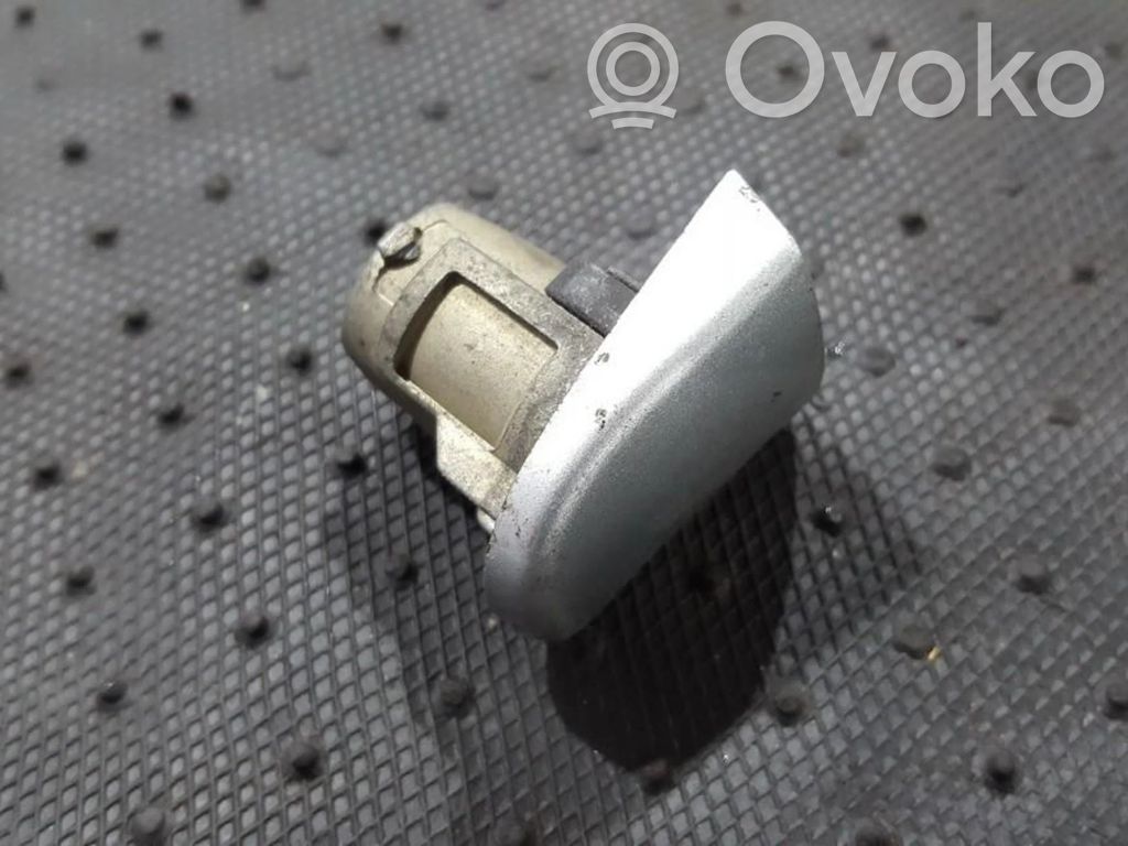 Volkswagen PASSAT B5 Capac mâner ușă încărcare 