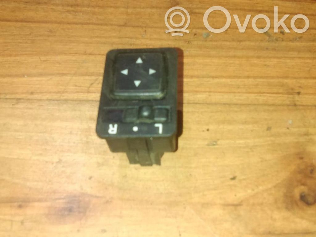 Interruttore specchietto retrovisore   MR114081,MR114081
