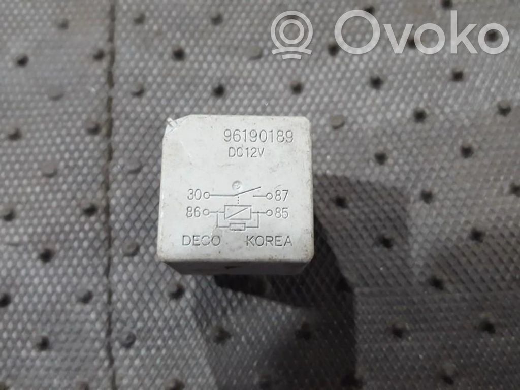 Otros relés   96190189,96190189