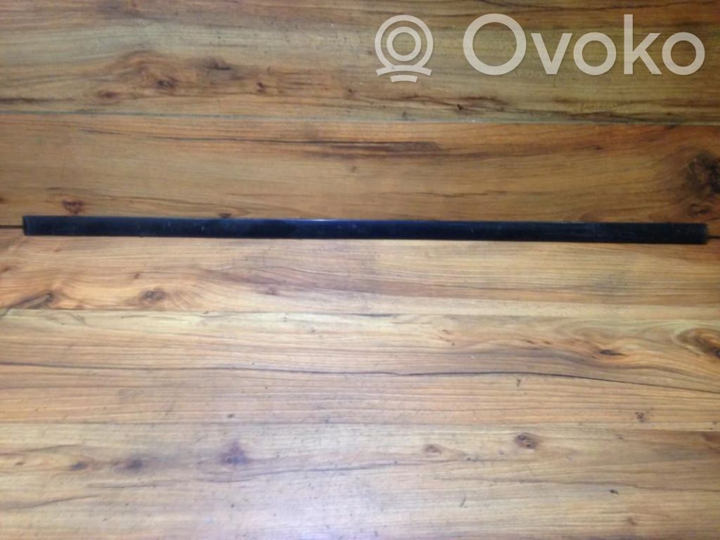 Audi A6 S6 C5 4B Listwa drzwi 