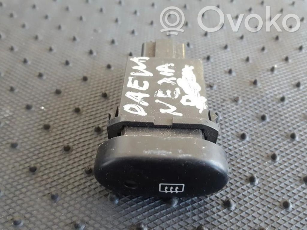 Daewoo Nexia Windscreen/window heater switch 