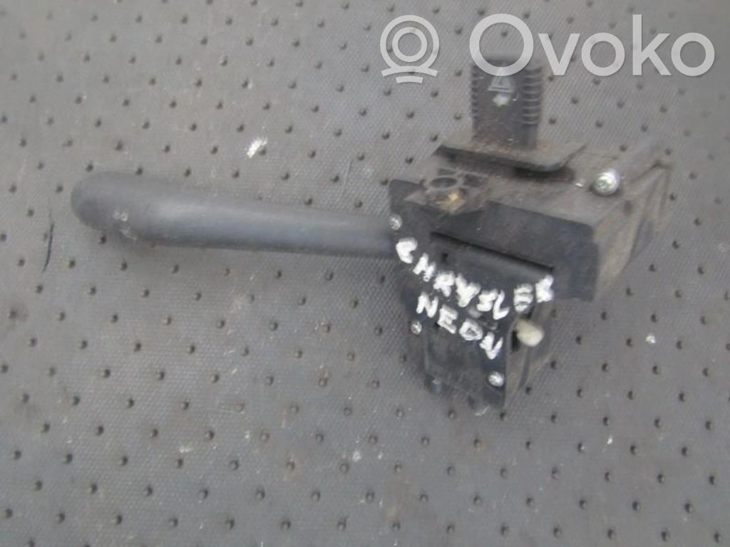 Chrysler Neon I Leva indicatori 