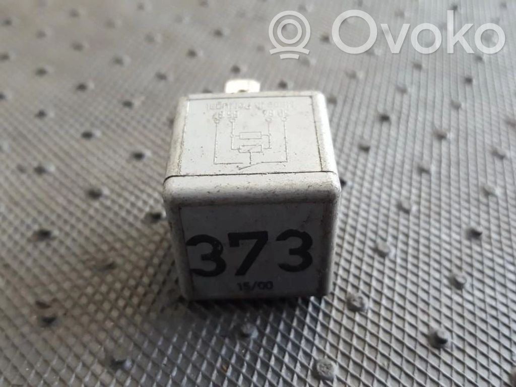 Otros relés   8D0951253A,V23134B52X301,8D0951253A,V23134B52X301