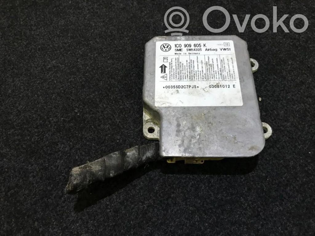 Volkswagen PASSAT B5.5 Centralina/modulo airbag
