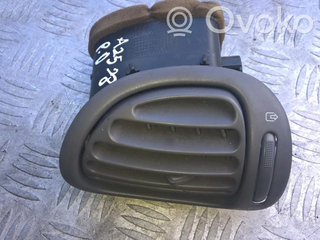 Peugeot 206 Copertura griglia di ventilazione laterale cruscotto