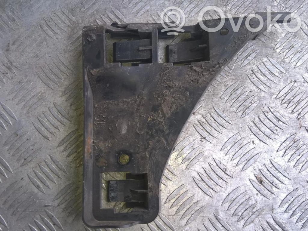 Etupuskurin kannake   7M3807184,YM2117E775DA,7M3807184,YM2117E775DA