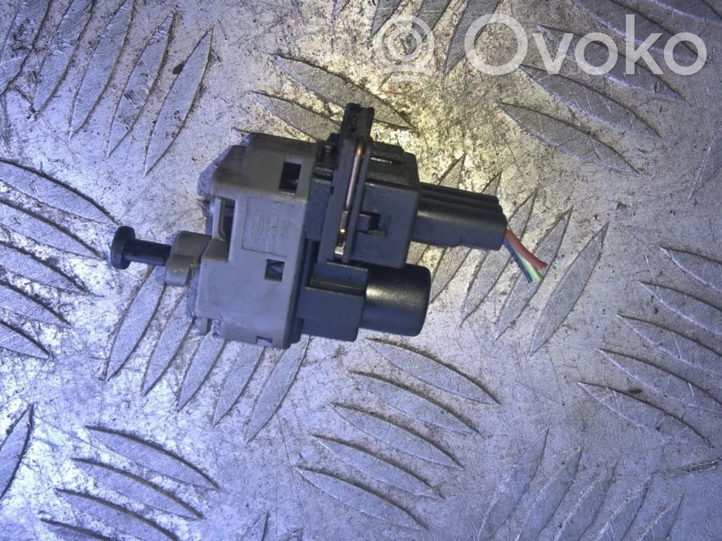 Interruptor sensor del pedal de freno   1S7T13480AA,1S7T13480AA,1S7T13480AA,1S7T13480AA