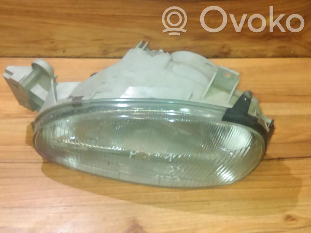 Lampa przednia