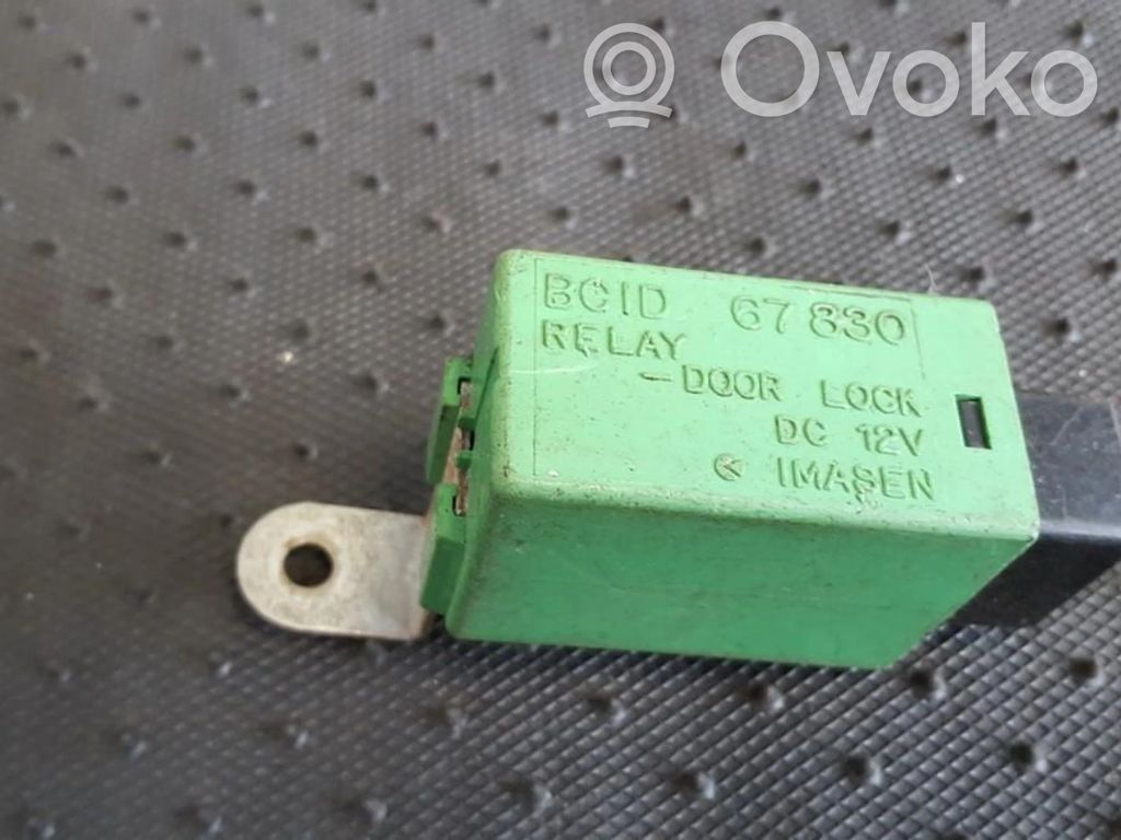 Mazda 323 Unité de commande module de porte 