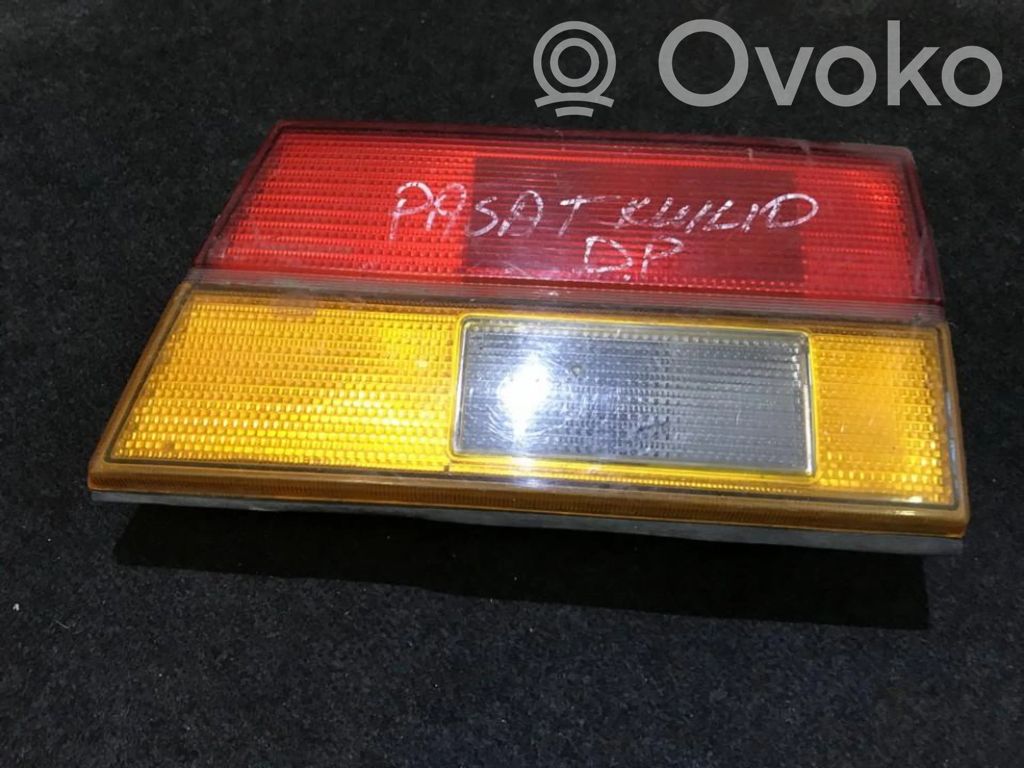 Volkswagen PASSAT B2 Luci posteriori del portellone del bagagliaio