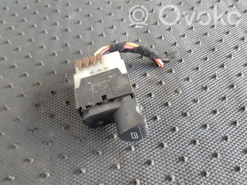 Interruptor del elevalunas eléctrico   A223,A223