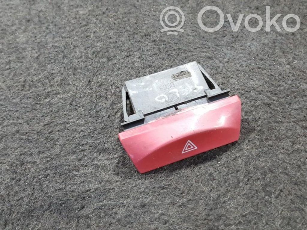 Hazard light switch   B569,B569
