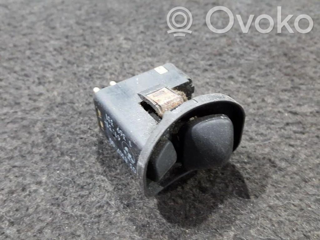 Wing mirror switch   03830700,61311369331,03830700,61311369331,61311369331