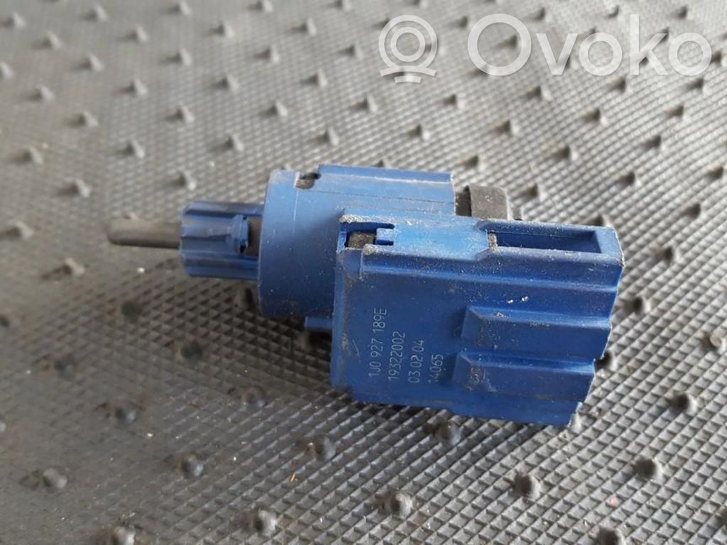 Volkswagen PASSAT B5.5 Interruttore del pedale del freno 