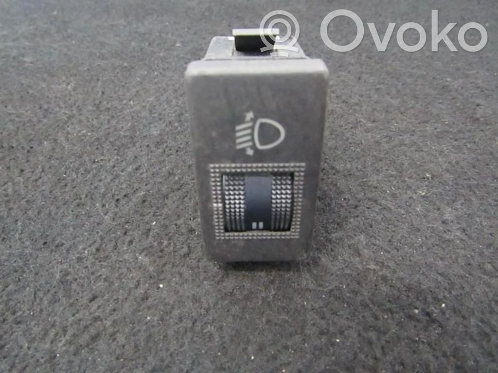 Audi A4 S4 B5 8D Bouton commande réglage hauteur de phares