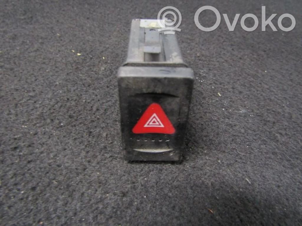 Botón interruptor de luz de peligro   7M3953235,YM2113A350BAW,7M3953235,YM2113A350BAW
