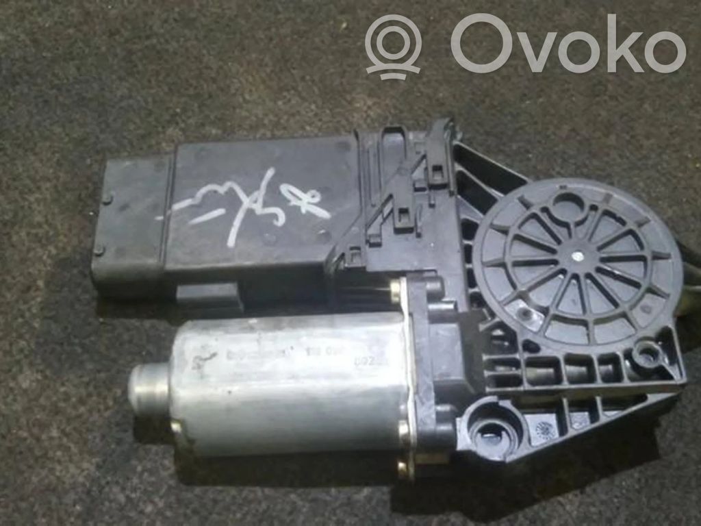 Volkswagen PASSAT B5 Motor macara geam ușă față 