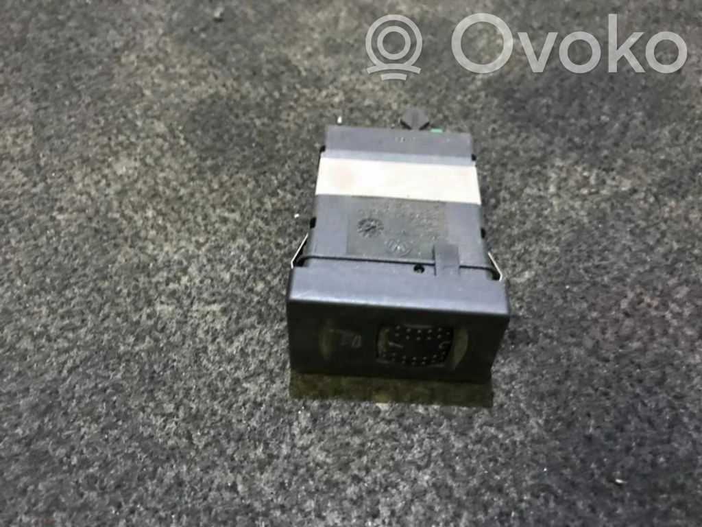 Interruptor de calefacción del asiento   3B0963563C,3B0963563C