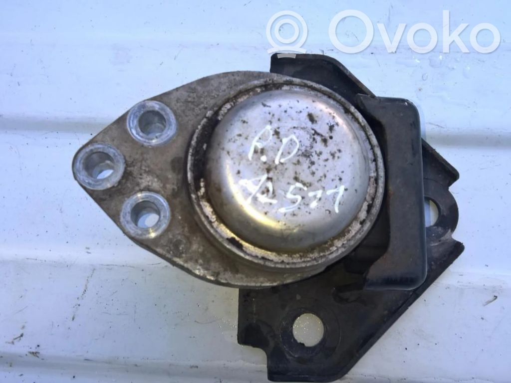 Ford Fusion Engine mount bracket 
