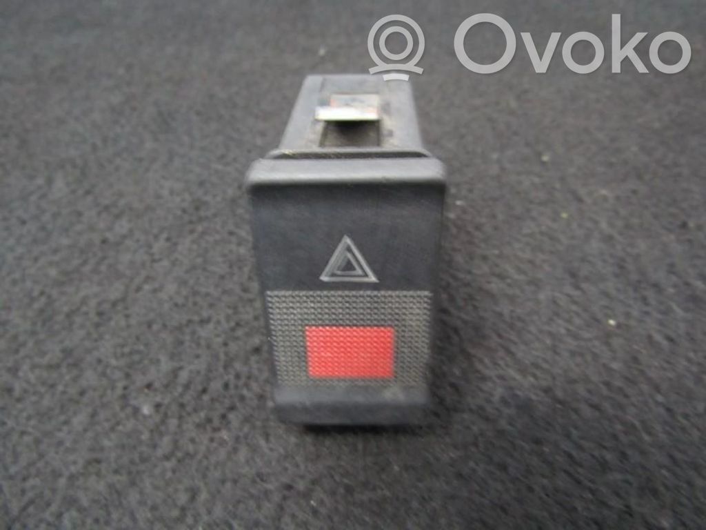 Botón interruptor de luz de peligro   4A0941509A,4A0941509A
