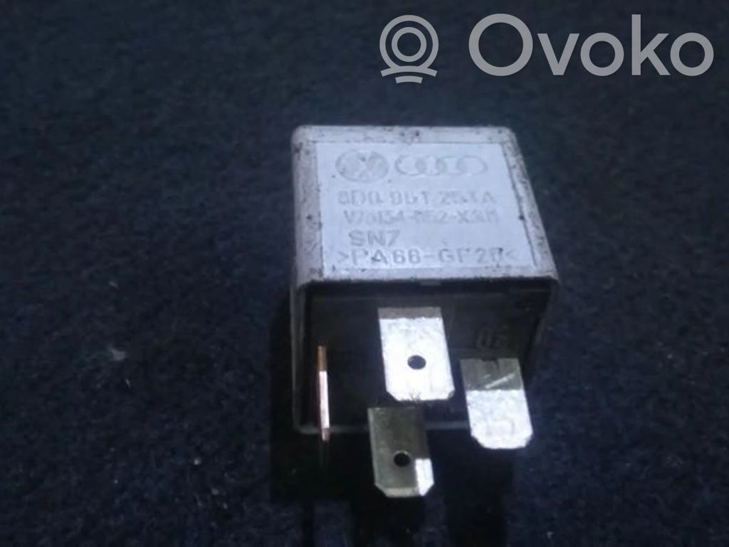 Sonstige Relais   8D0951253A,373,8D0951253A