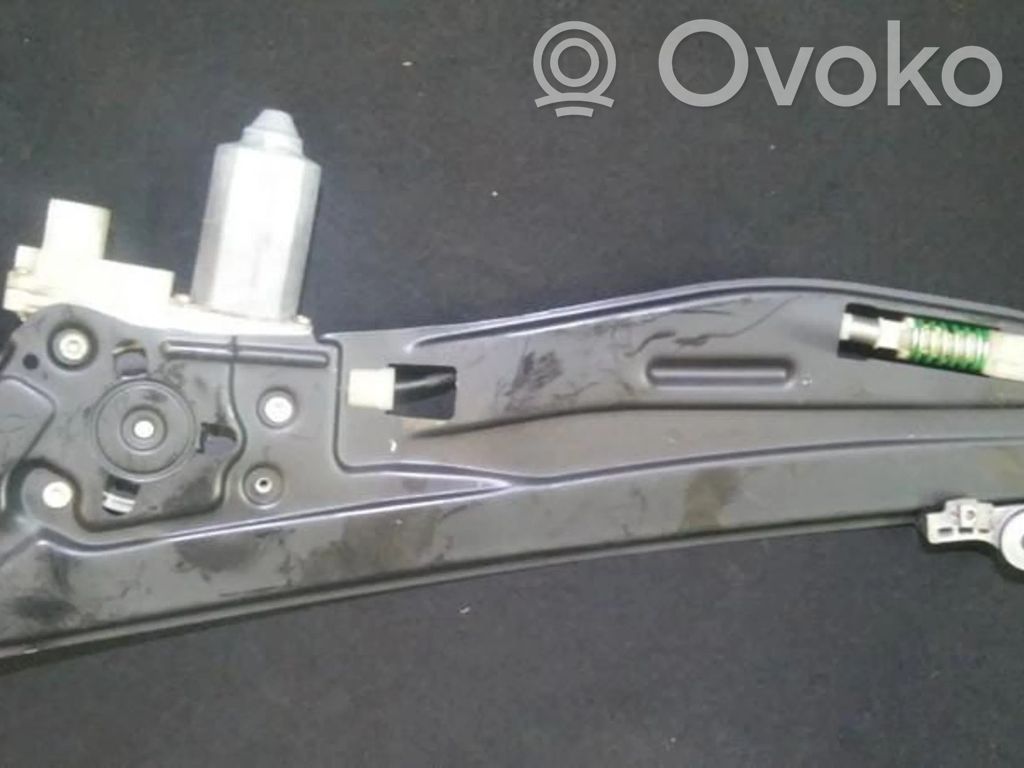 Regulador con motor de la ventanilla de la puerta corredera   7138864,7138864