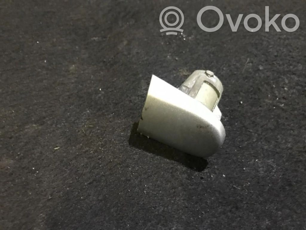 Volkswagen PASSAT B5 Capac mâner ușă încărcare 