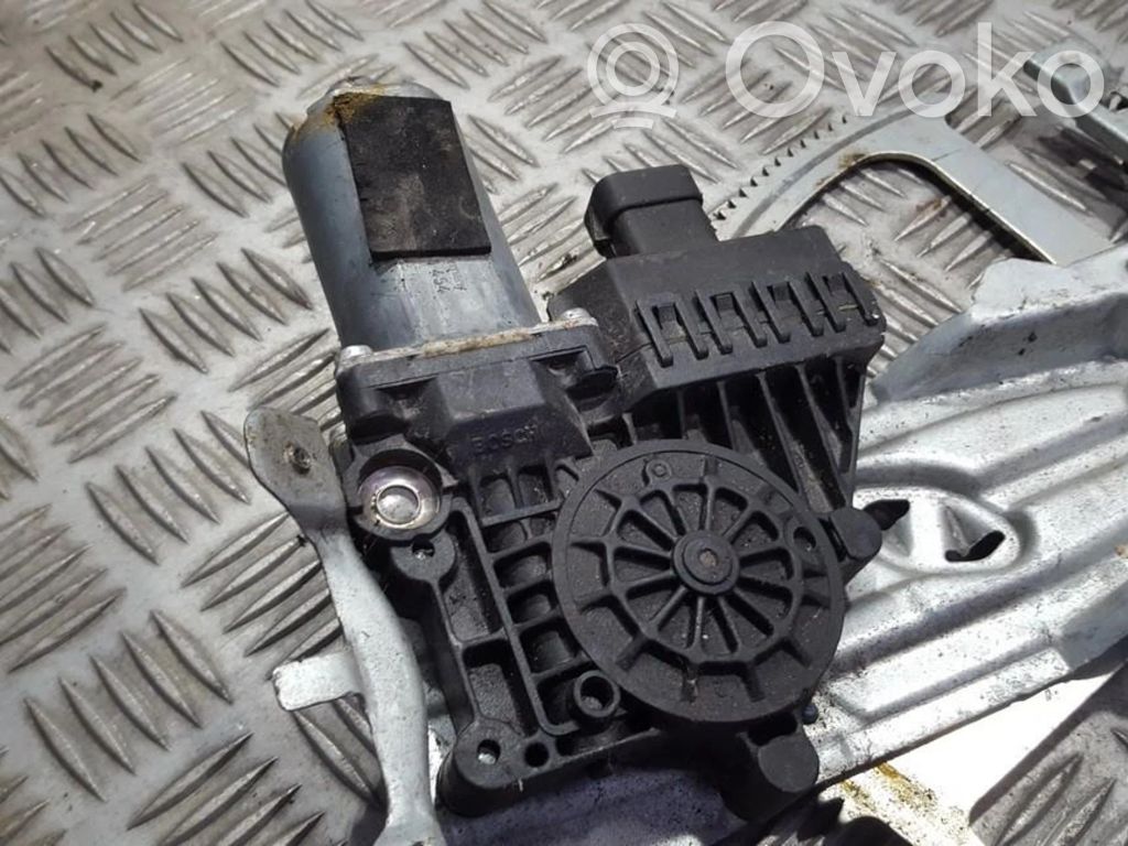 Opel Astra H Motor macara geam ușă față 