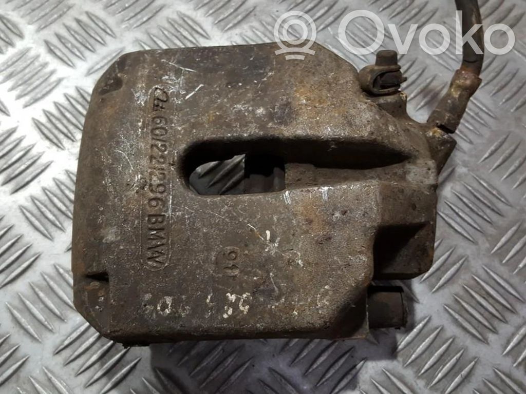 BMW 5 E39 Pinza del freno anteriore 
