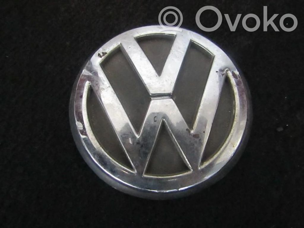 Volkswagen PASSAT B5 Emblemat / Znaczek 