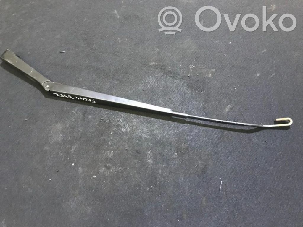 Ford Focus Wischerarm vorne